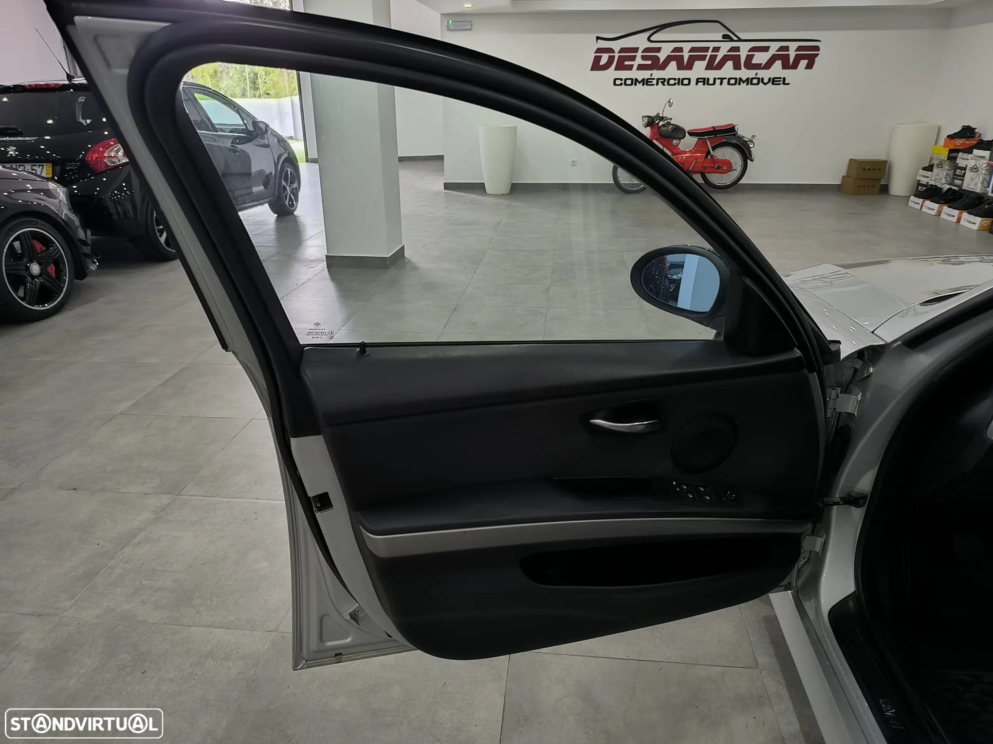 BMW 320 d Touring - 18