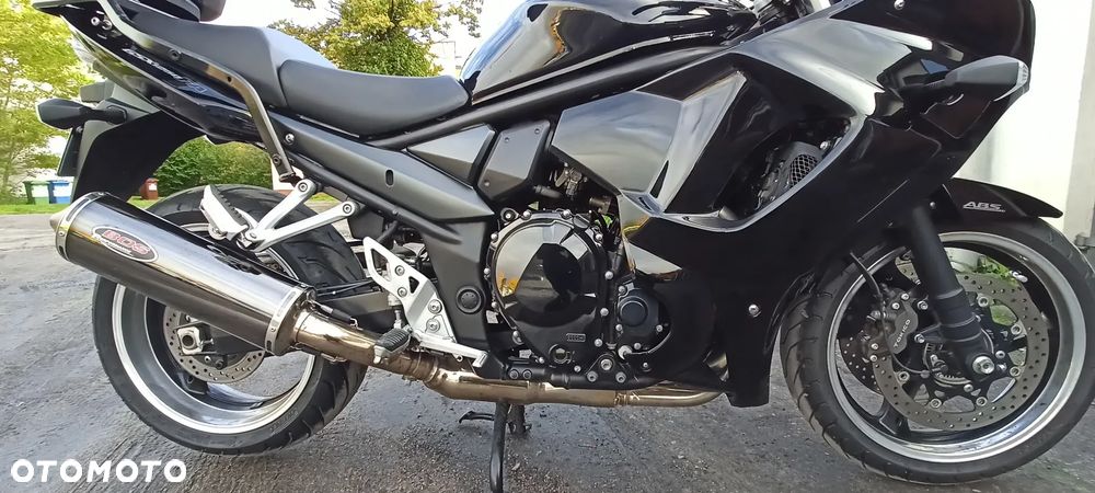 Suzuki GSX - 12