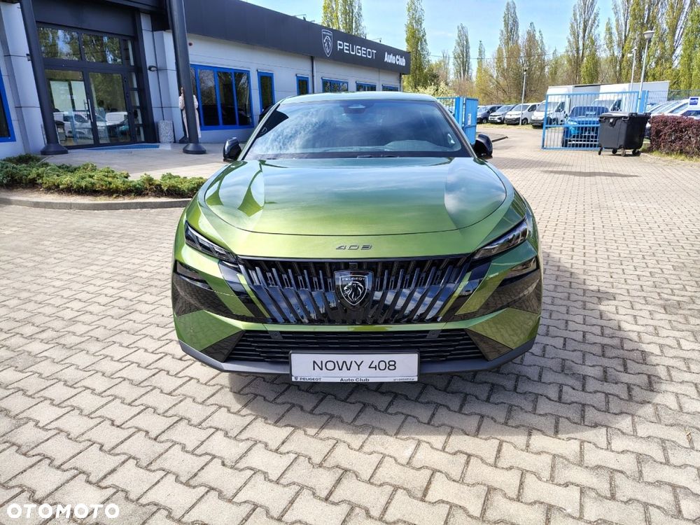 Peugeot 408 - 4