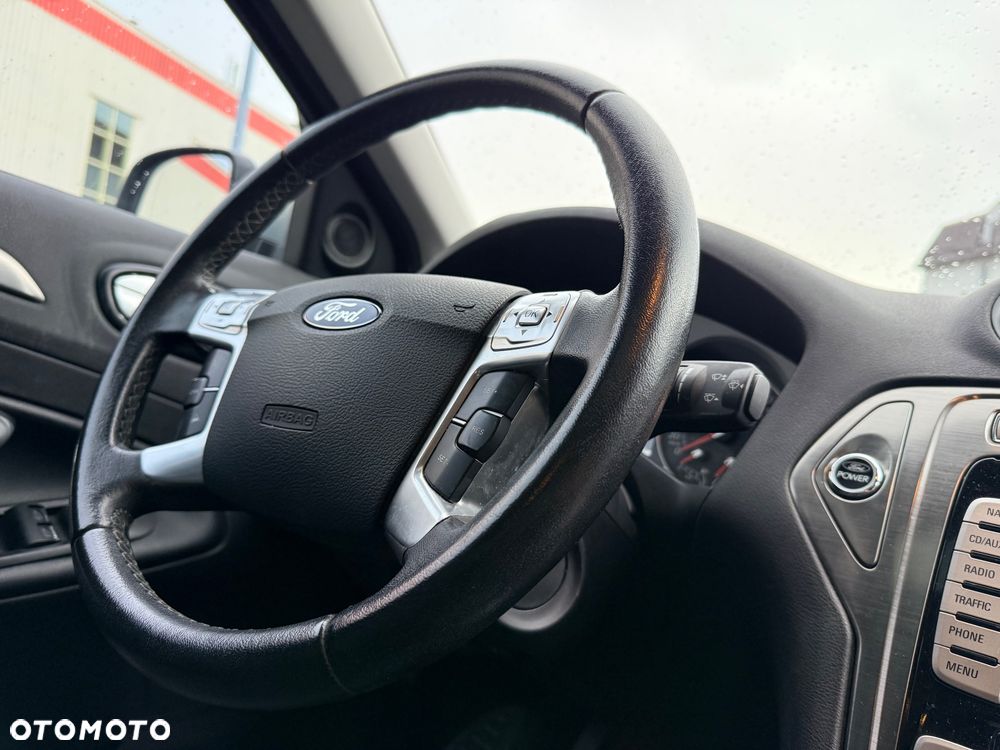 Ford Mondeo 2.0 Titanium X - 40