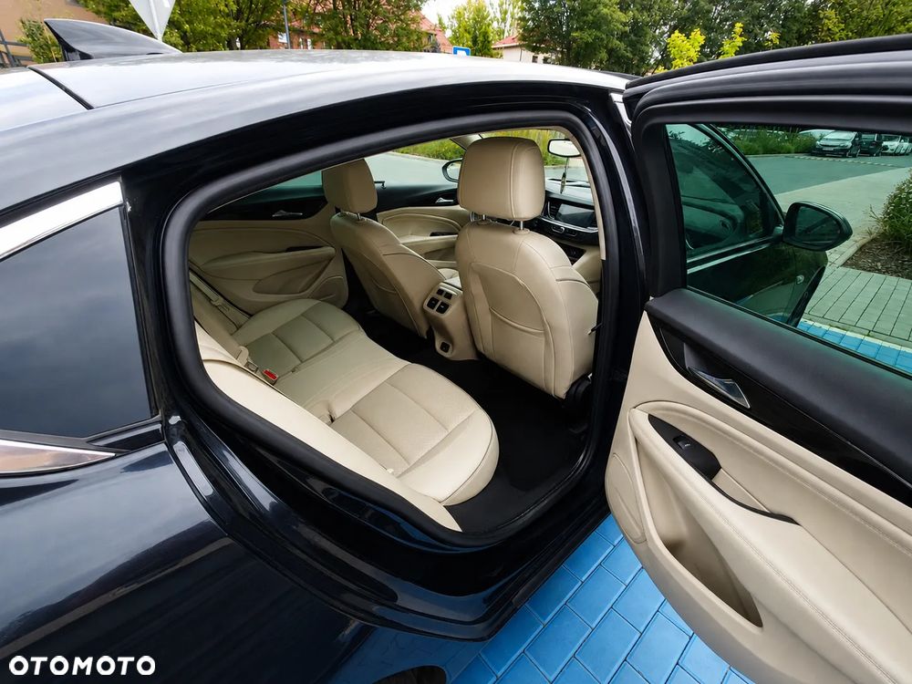 Opel Insignia 2.0 T 4x4 Elite S&S - 24
