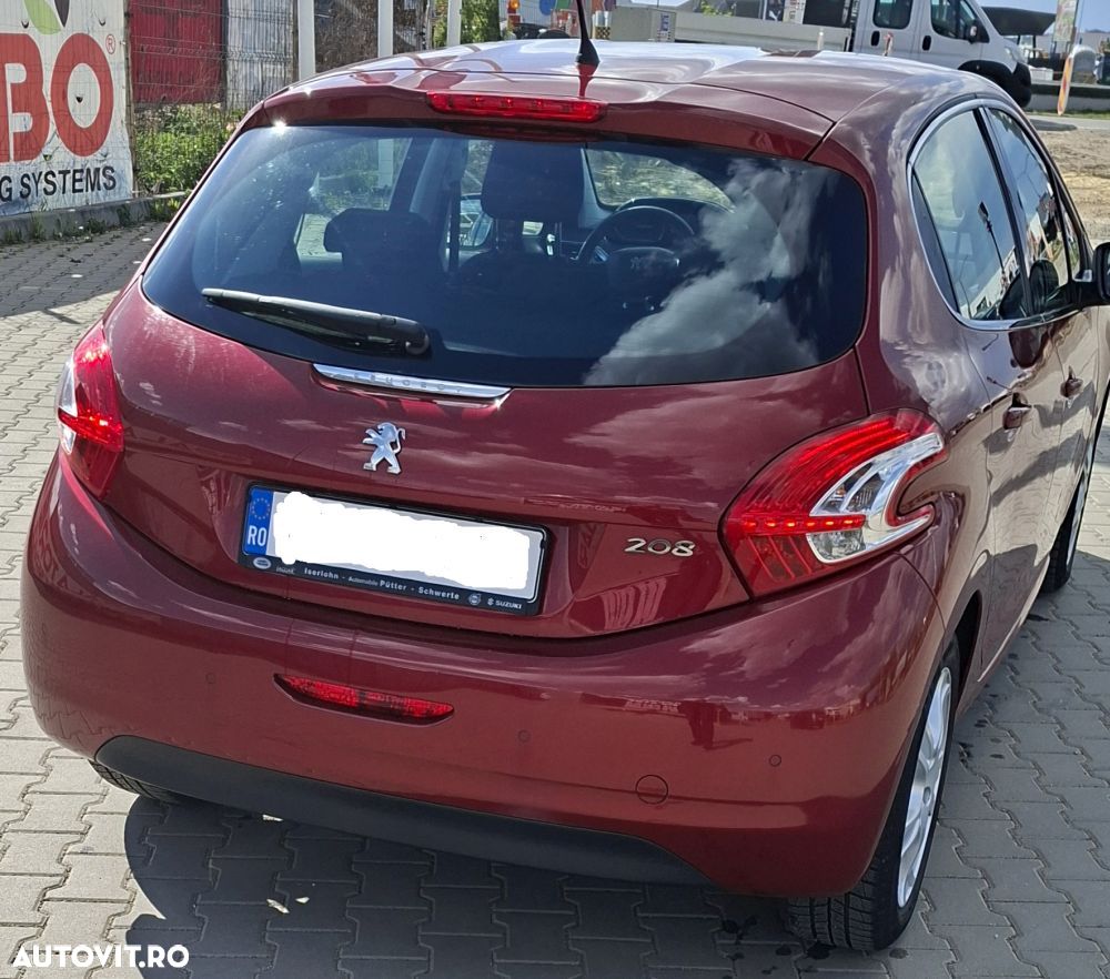 Peugeot 208 - 5