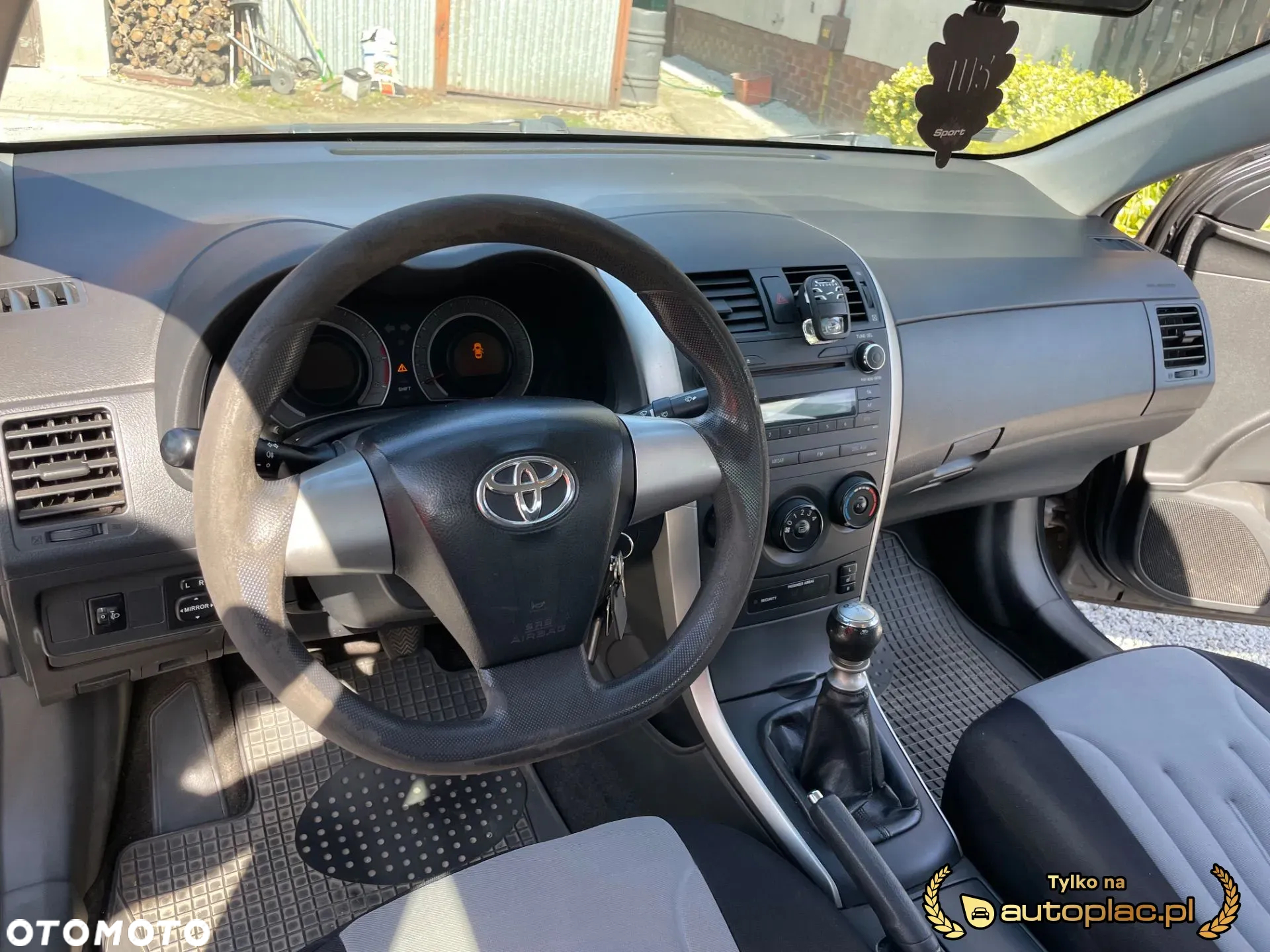 Toyota Corolla - 6