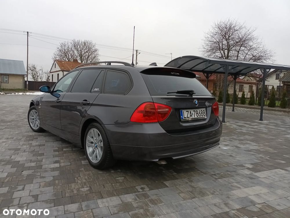 BMW Seria 3 320d - 4