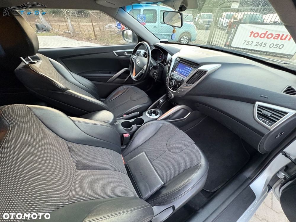 Hyundai Veloster 1.6 DCT Premium - 17