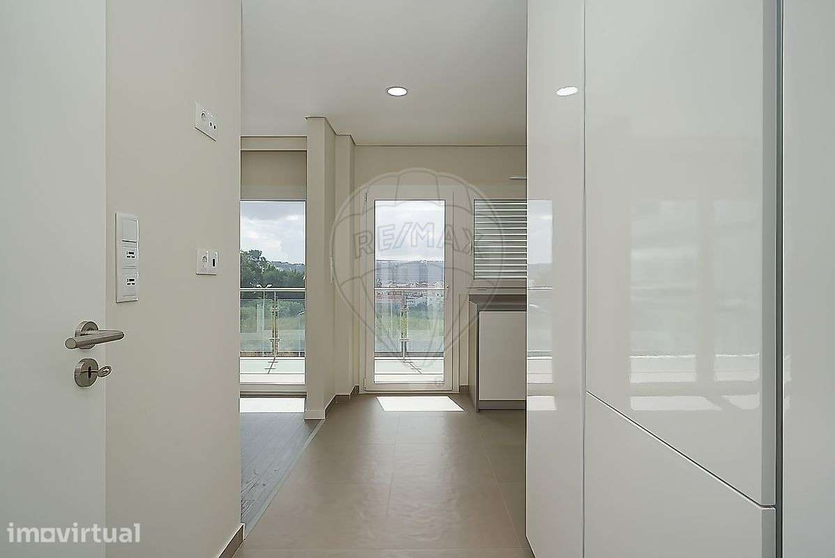 Apartamento T2 para arrendamento - Grande imagem: 3/19
