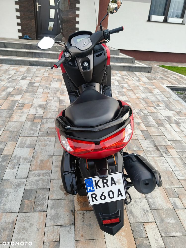 Yamaha NMAX - 5