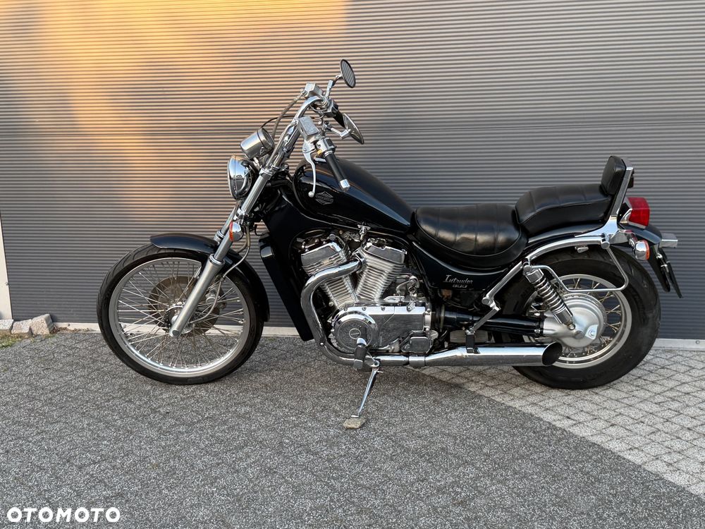 Suzuki VS - 17