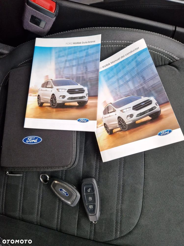 Ford Kuga 2.0 TDCi 4x4 ST-Line - 32