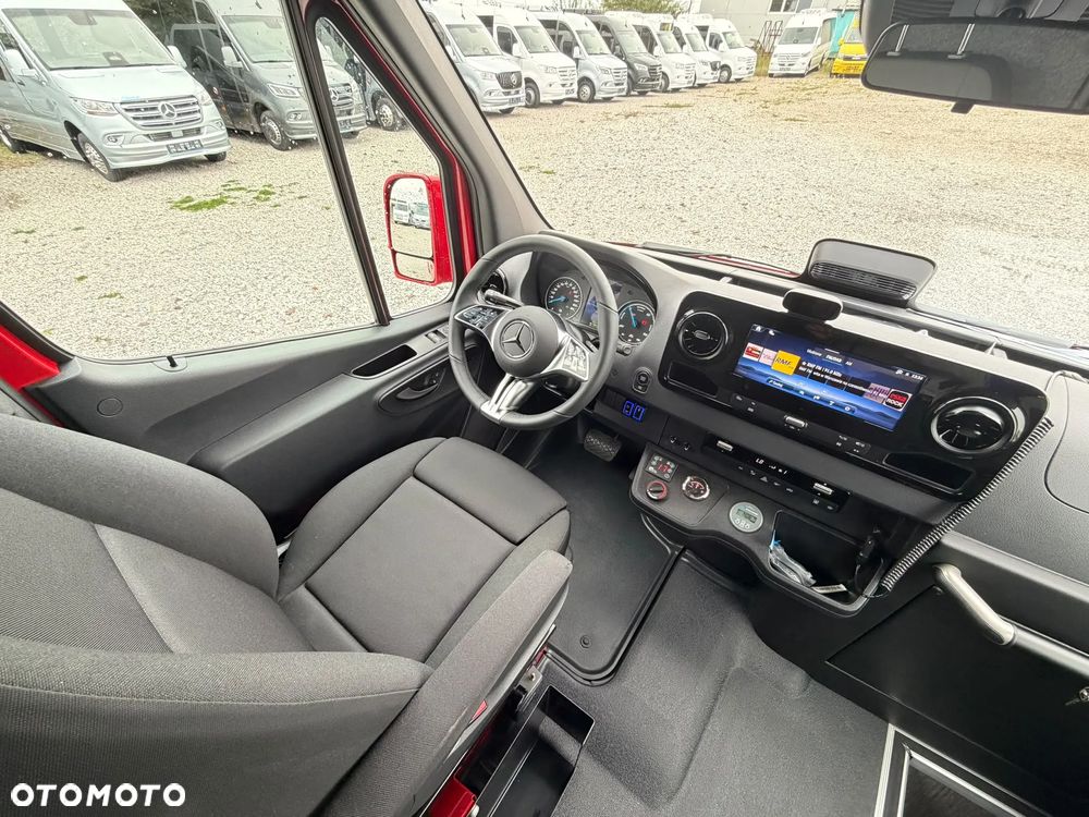 Mercedes-Benz eSprinter - 24