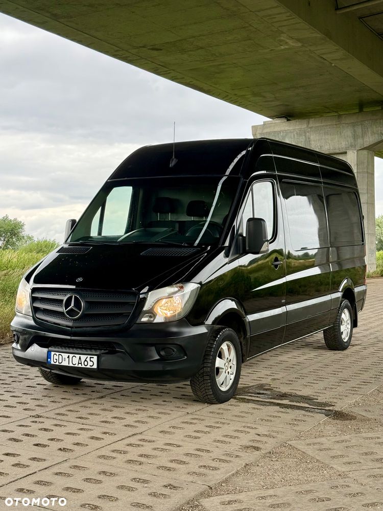 Mercedes-Benz Sprinter - 1
