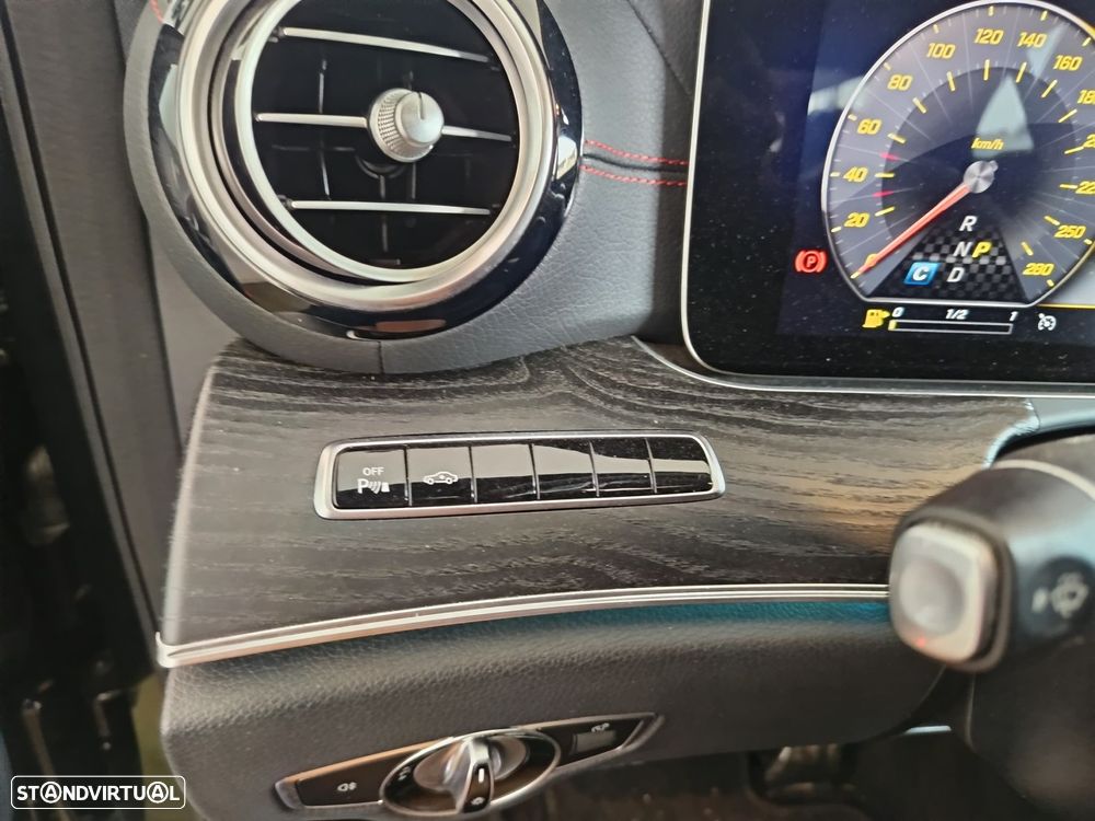 Mercedes-Benz E 53 AMG 4Matic+ - 31