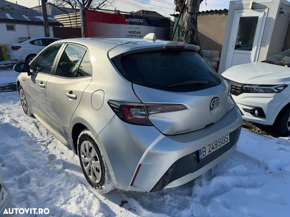 Toyota Corolla 1.8 HSD Business - 12