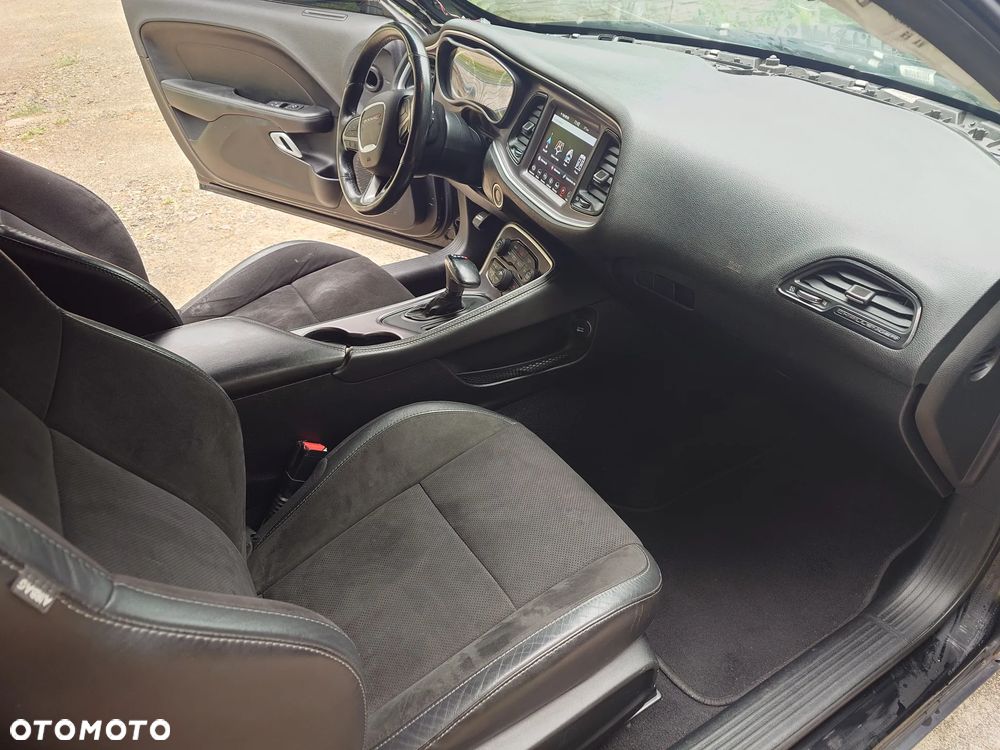 Dodge Challenger 3.6 GT Plus AWD - 5