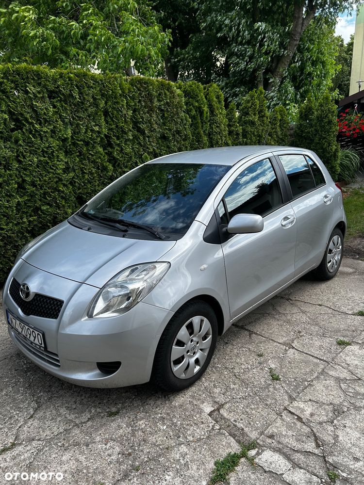 Toyota Yaris - 2