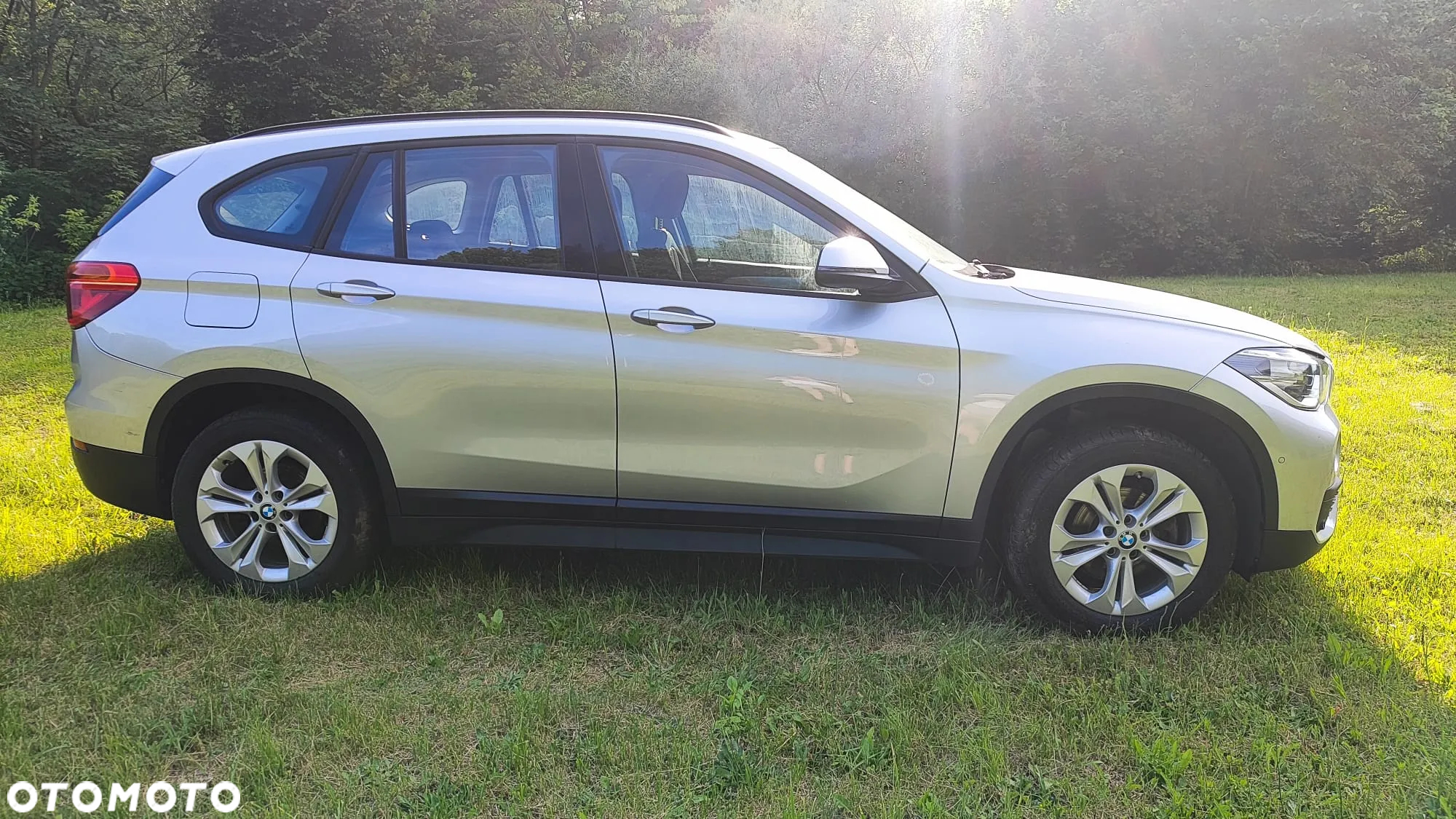 BMW X1 sDrive16d - 12