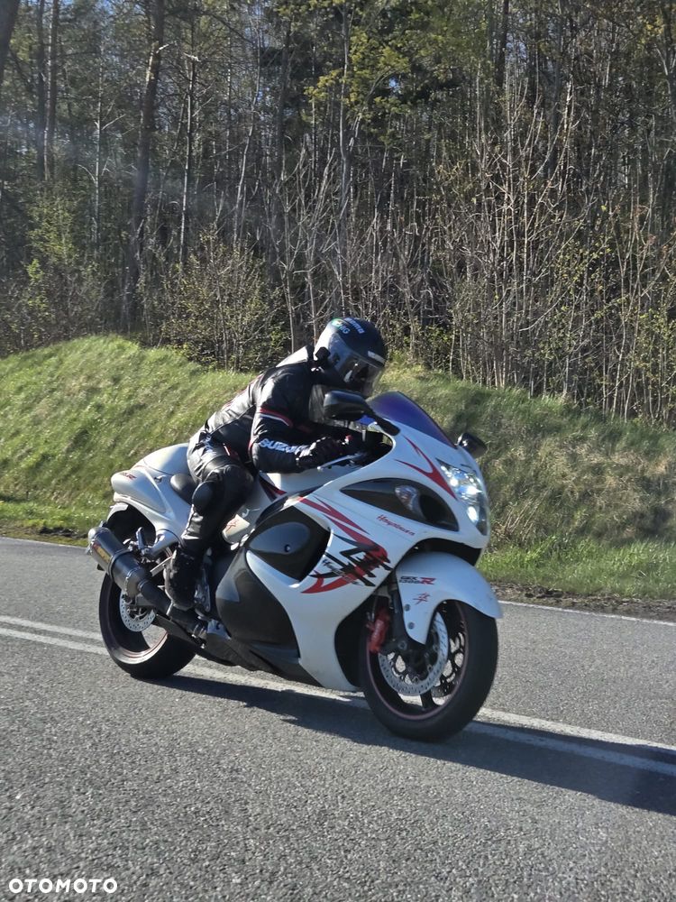 Suzuki Hayabusa - 1
