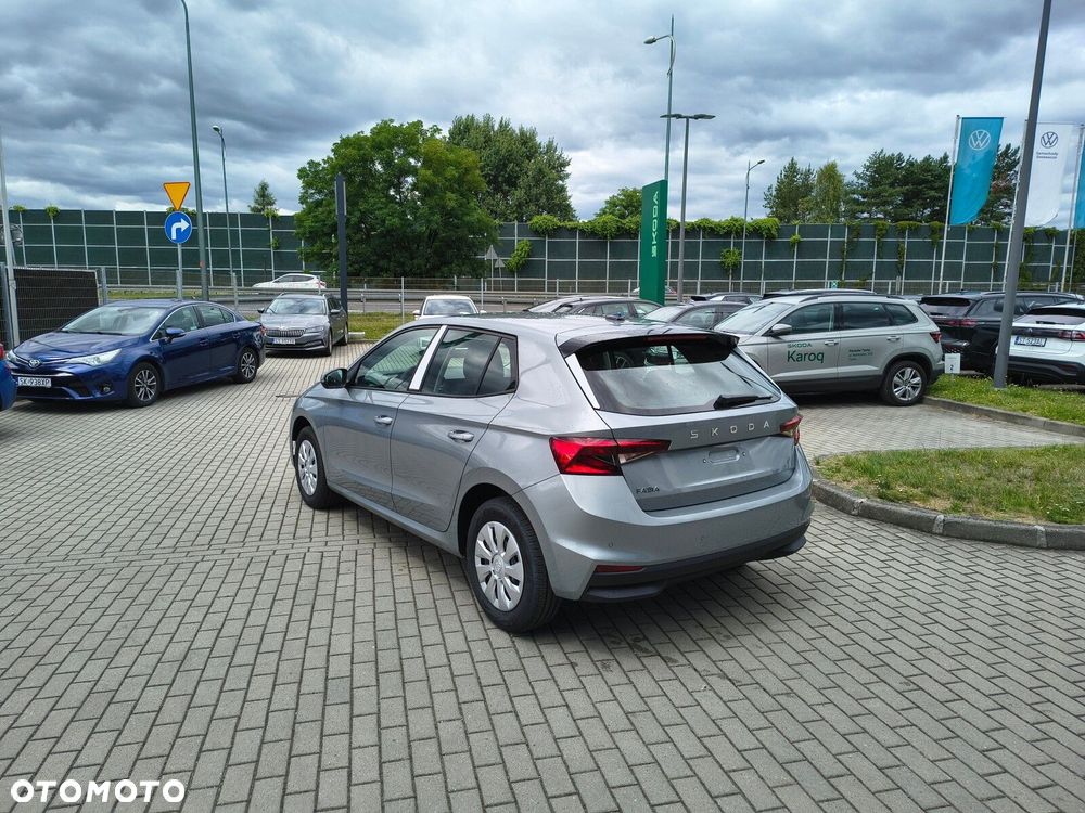 Skoda Fabia 1.0 Essence - 6