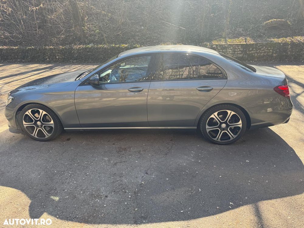 Mercedes-Benz E 220 d 4MATIC Aut. - 7