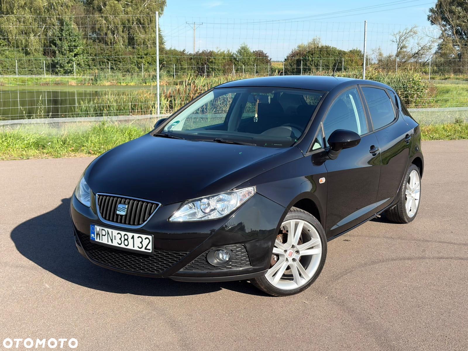 Seat Ibiza 1.6 16V Sport - 1