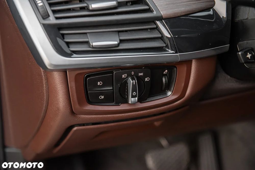 BMW X5 xDrive30d - 18