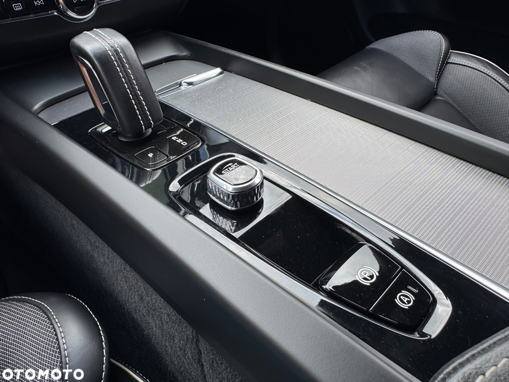 Volvo XC 60 B4 D Geartronic RDesign - 33