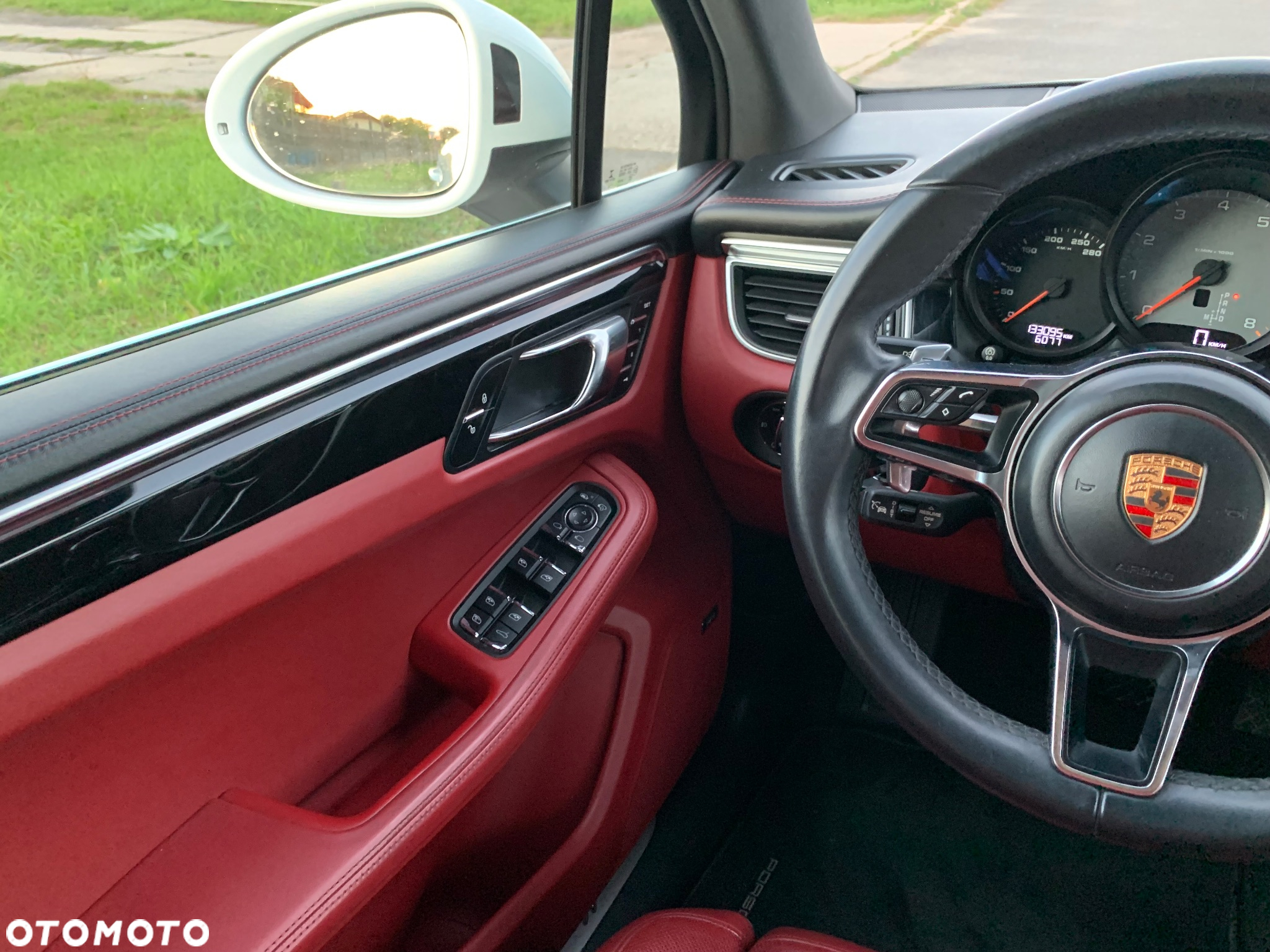 Porsche Macan S - 27