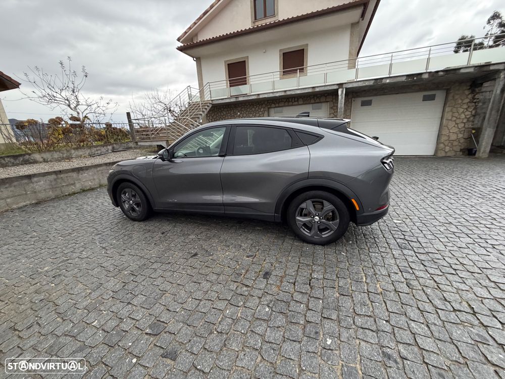 Ford Mustang Mach-E Standard AWD - 2