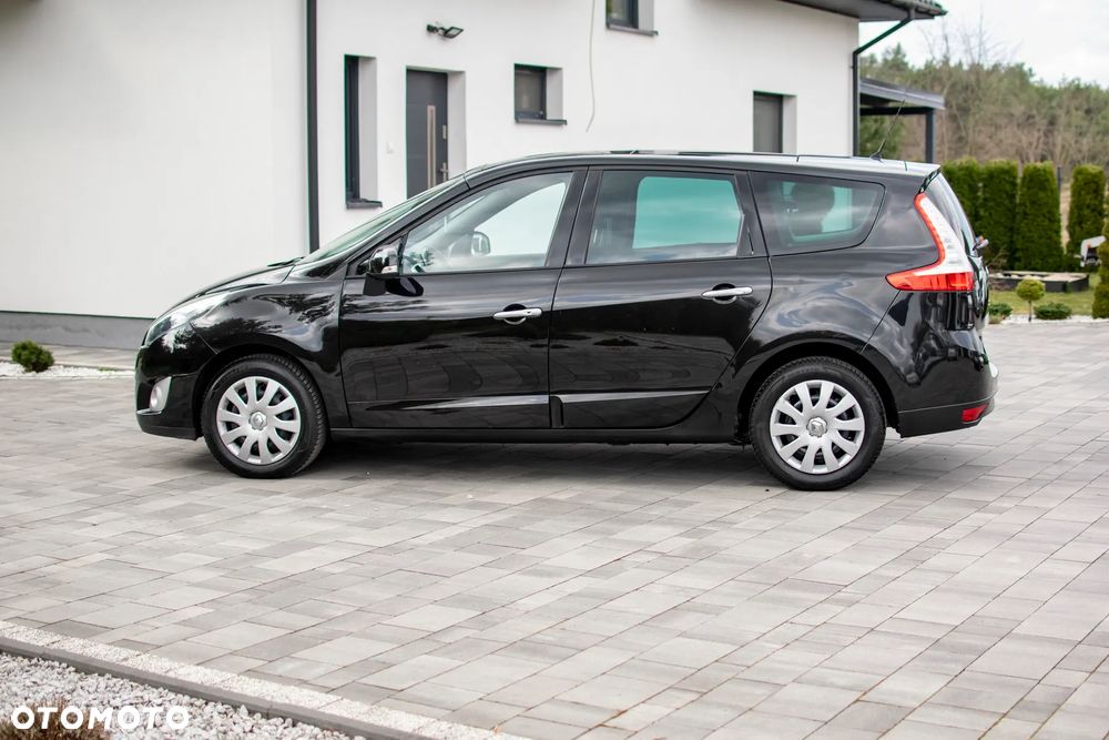 Renault Grand Scenic - 28