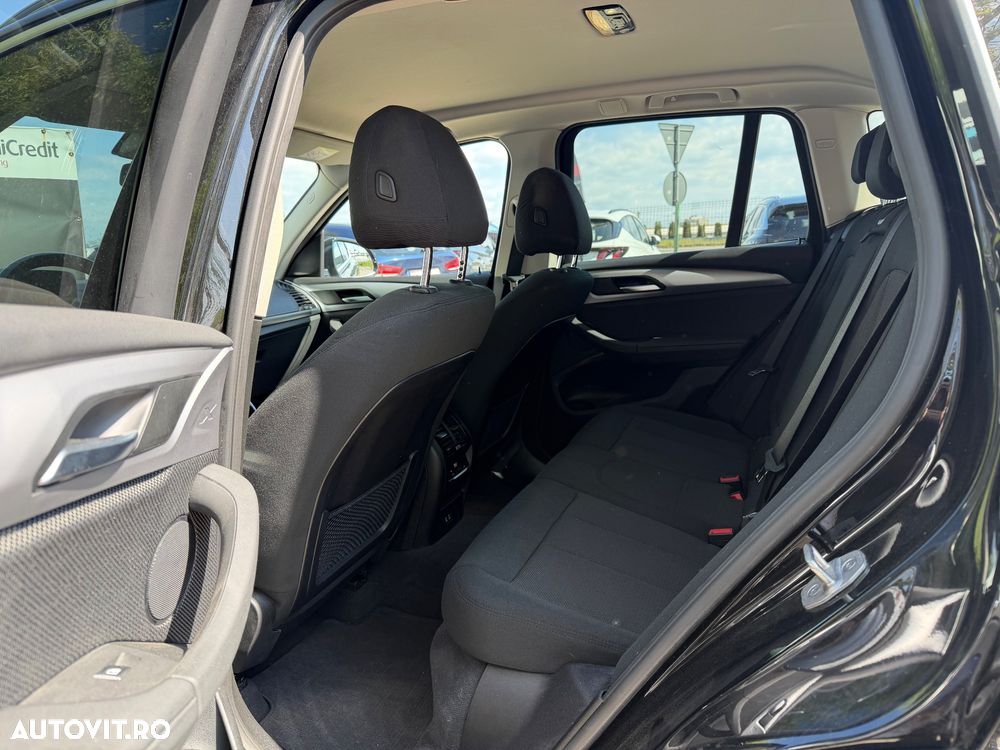BMW X3 xDrive20d Aut. Advantage - 29