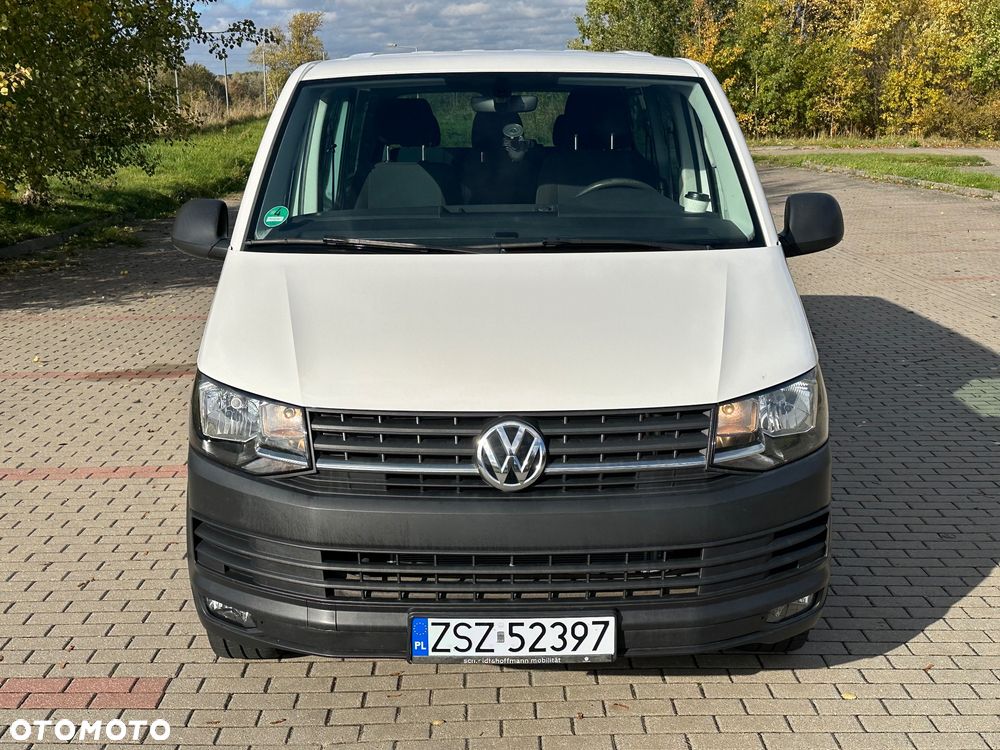 Volkswagen Caravelle - 17