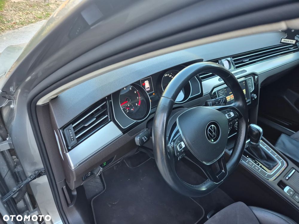Volkswagen Passat 1.8 TSI (BlueMotion Technology) DSG Highline - 31