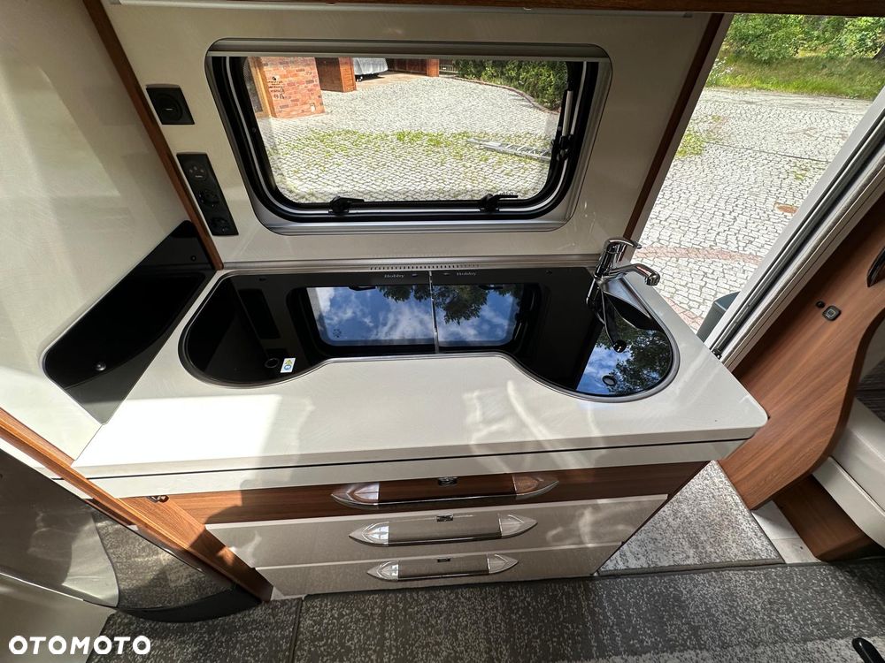 Mercedes-Benz Sprinter Kamper Półintegra Hobby - 30