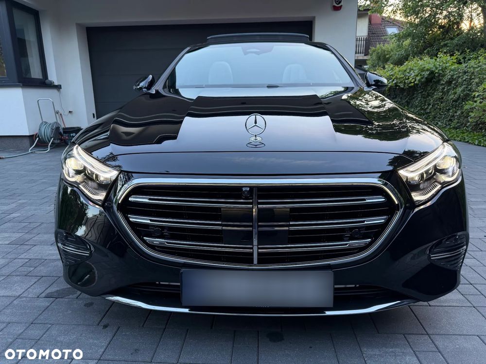 Mercedes-Benz Klasa E 220 d mHEV Exclusive 9G-Tronic - 3