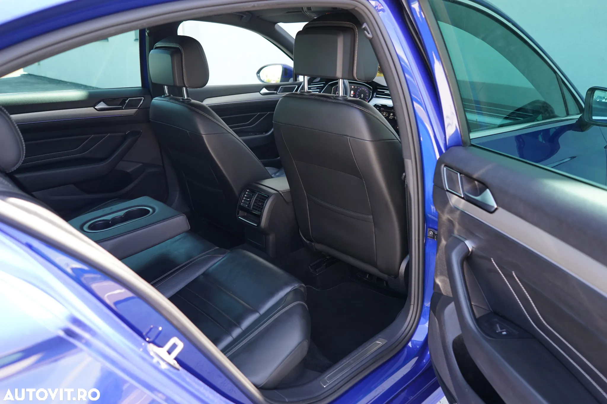 Volkswagen Passat - 38