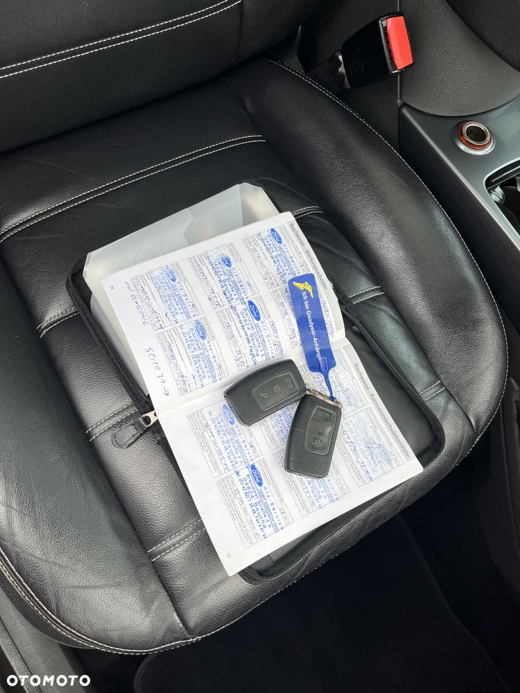 Ford Kuga 2.0 TDCi 4x4 Titanium - 17
