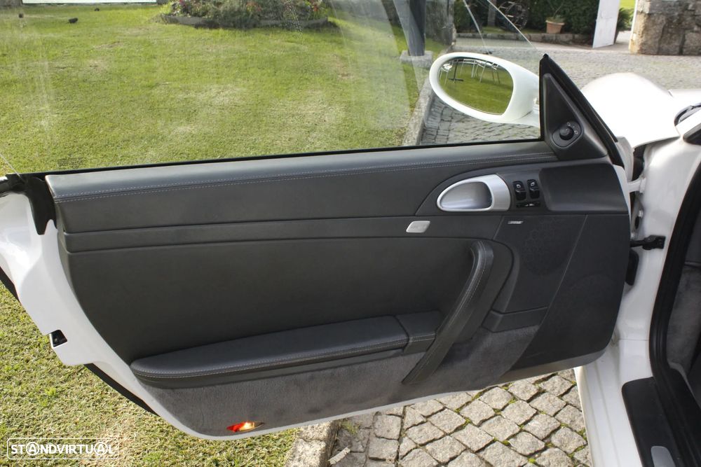 Porsche 911 (997) Turbo Cabriolet - 18