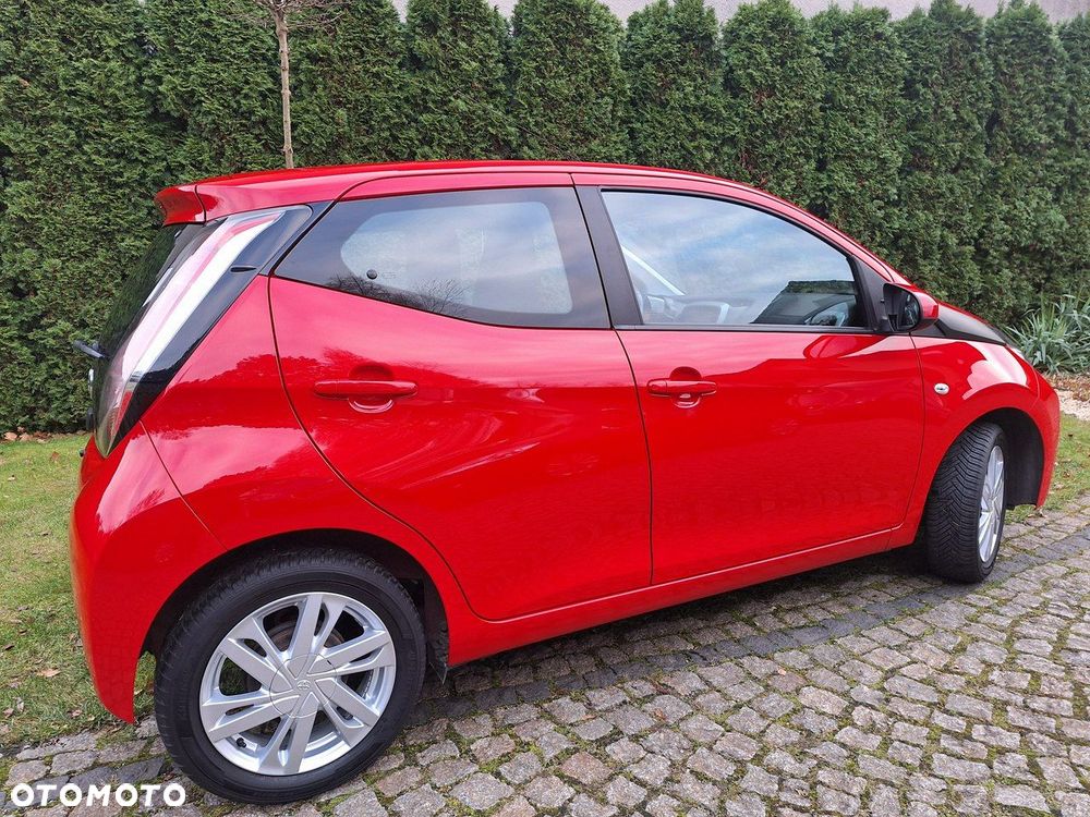 Toyota Aygo x-play touch - 38