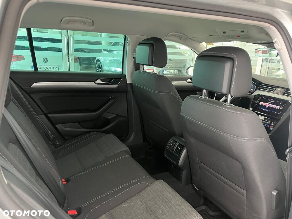 Volkswagen Passat Variant 2.0 TDI EVO Business DSG - 35
