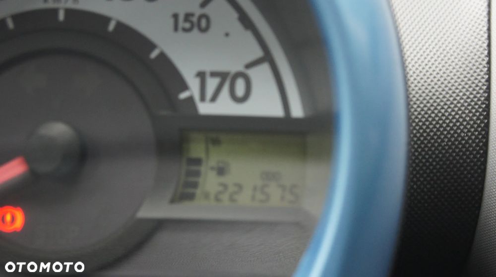 Peugeot 107 70 Black&Silver - 19