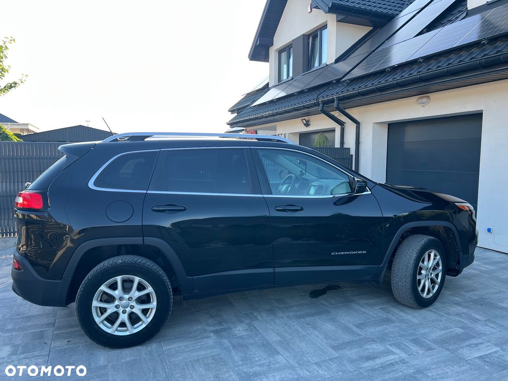 Jeep Cherokee - 11