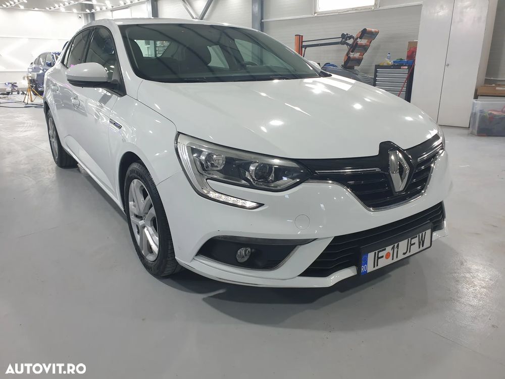 Renault Megane TCe Business - 1