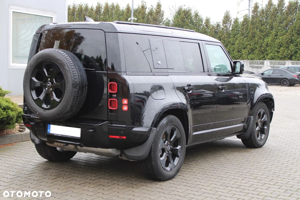 Land Rover Defender - 8