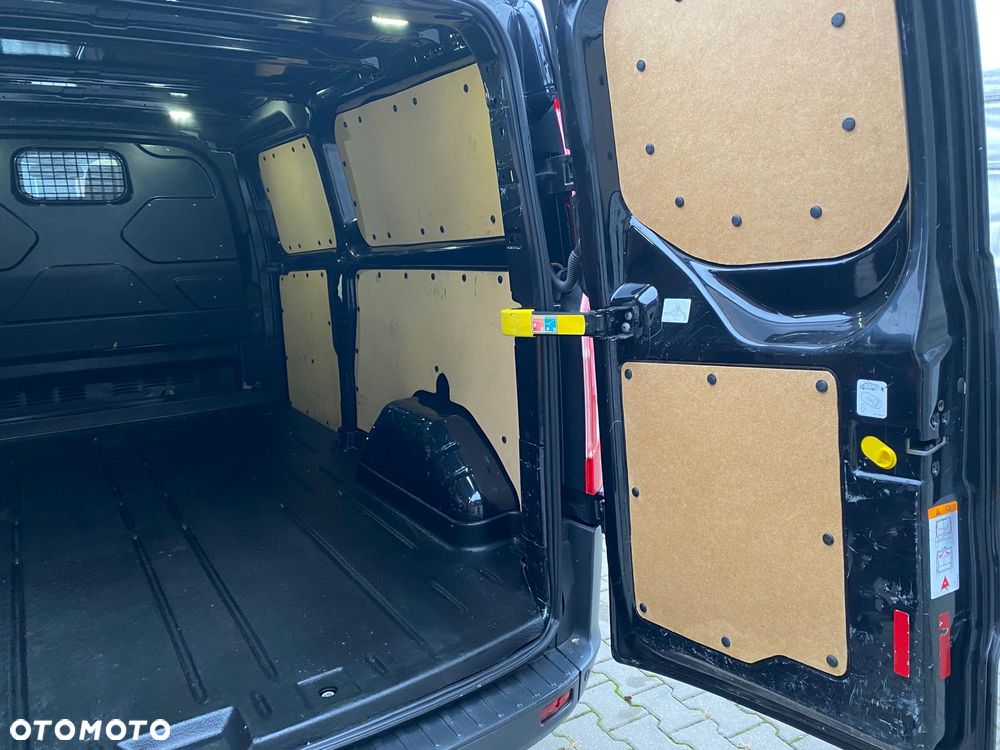 Ford TRANSIT CUSTOM - 27