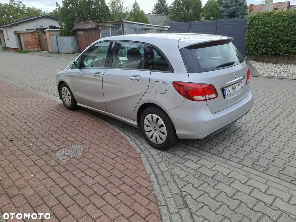 Mercedes-Benz Klasa B 180 - 4