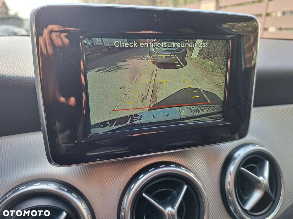 Mercedes-Benz GLA 250 4Matic 7G-DCT SCORE - 27