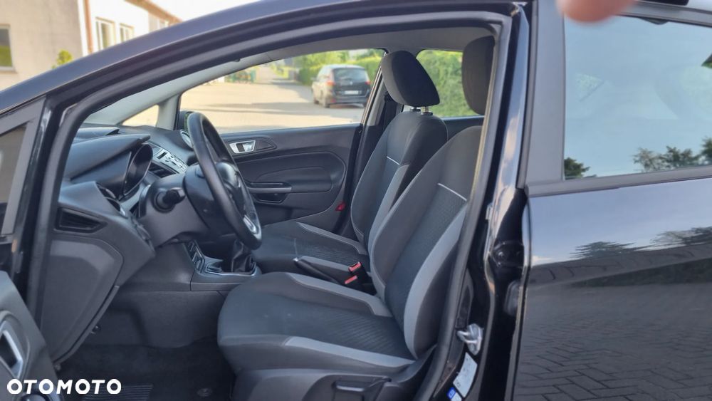 Ford Fiesta 1.25 Celebration - 10