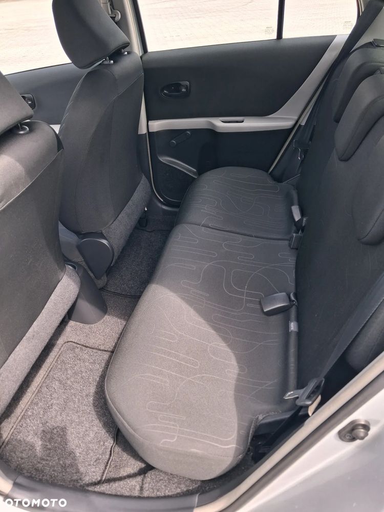 Toyota Yaris 1.0 VVT-i - 18