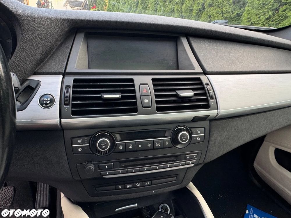 BMW X6 - 10