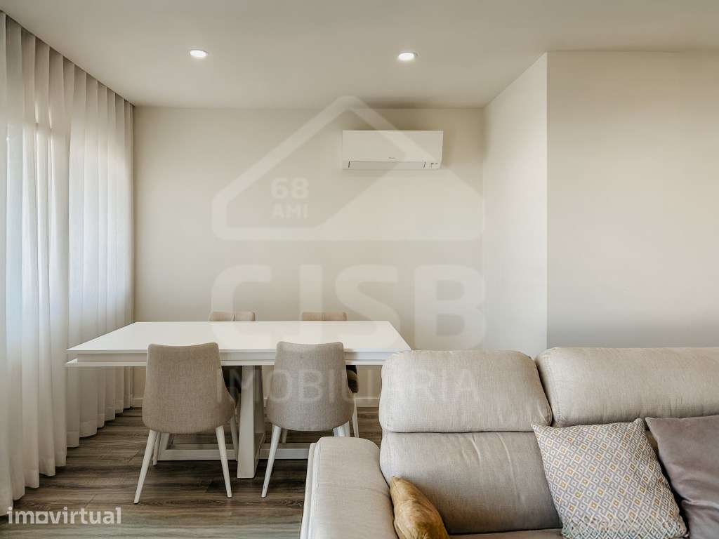 Apartamento T2 Torre da Marinha - Grande imagem: 2/31